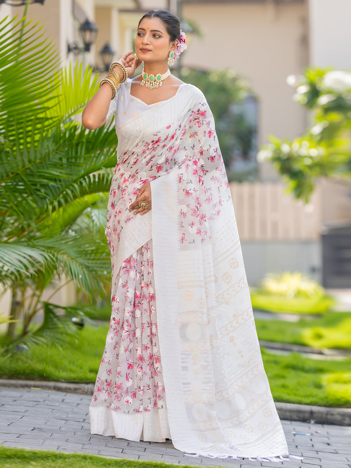 Aleena White Lucknowi Silk Floral Print Saree